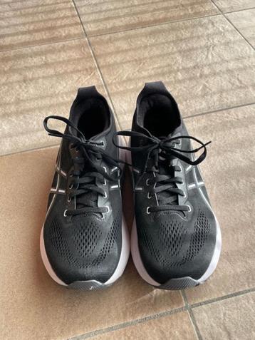 Asics Gel-Kayano 31 (44), Sport en Fitness, Loopsport en Atletiek, Hardloopschoenen, Ophalen of Verzenden, Zo goed als nieuw, Hardlopen