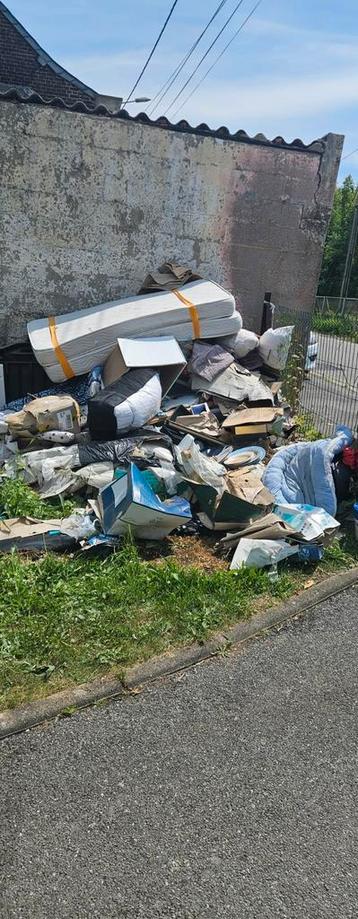 Bonjour j'ai vous proposer mon service vide tout le déchets  beschikbaar voor biedingen