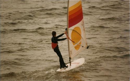 Planche à voile HyFly 2 voilles, Watersport en Boten, Windsurfen, Gebruikt, Complete set, Met vin(nen), 7 m² of meer, Ophalen