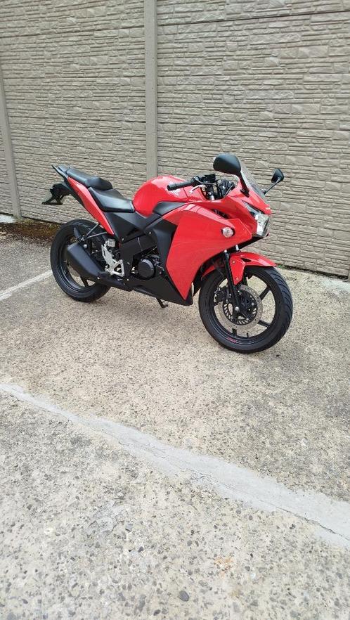 Honda CBR 125R, Motoren, Motoren | Honda, Particulier, Sport, 11 kW of minder, 1 cilinder, LED Verlichting, Ophalen