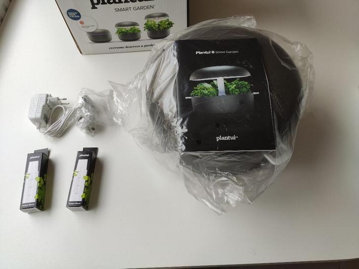 Plantui 6 Smart Garden Hydrocultuur Kruidentuin, Tuin en Terras, Kassen, Nieuw, Kweekkas, Plastic, Ophalen of Verzenden