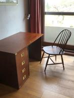 Lit, bureau, chaise armoire, Maison & Meubles, Chambre à coucher | Lits, Enlèvement, Une personne, Utilisé