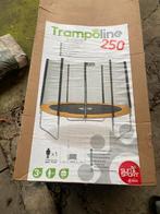 Trampoline kangui, Kinderen en Baby's, Speelgoed | Buiten | Trampolines, Ophalen, Zo goed als nieuw