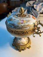 Pot drageoir rocaille porcelaine et bronze ancien, Antiquités & Art, Antiquités | Porcelaine