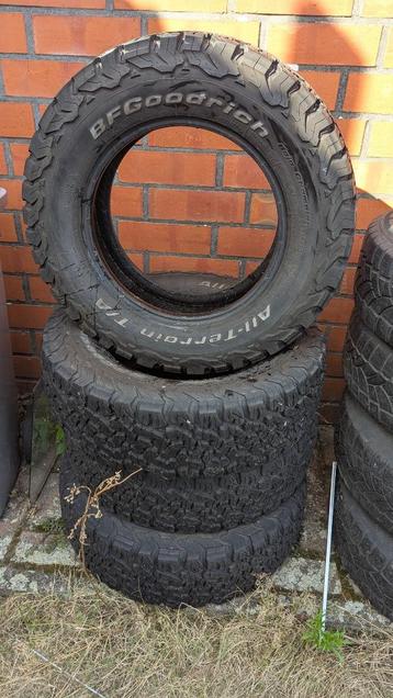 BFGoodrich All-terrain banden 225/70R16 beschikbaar voor biedingen
