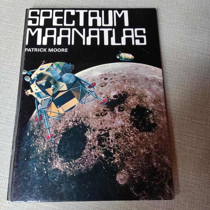 Spectrum maanatlas: maan en ruimtevaart van Patrick Moore, Boeken, Wetenschap, Gelezen, Natuurwetenschap, Ophalen of Verzenden