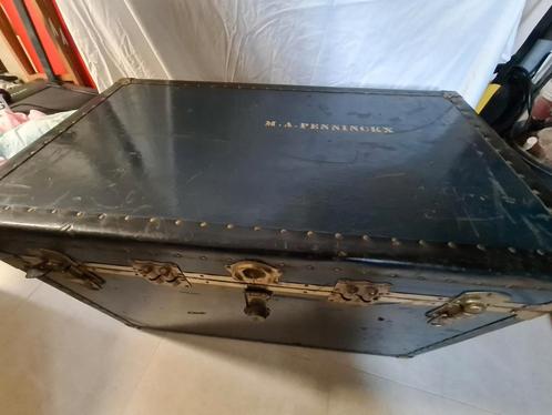 Grote antieke reiskoffer (hutkoffer) met koperen beslag, Bijoux, Sacs & Beauté, Valises, Comme neuf, Enlèvement