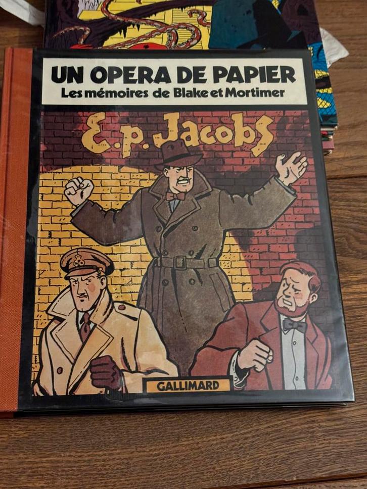 Un Opéra de Papier – Les mémoires de Blake et Mortimer, Boeken, Stripverhalen, Zo goed als nieuw, Ophalen of Verzenden
