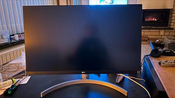 Computer scherm 4k 27inch. 68cm.  beschikbaar voor biedingen