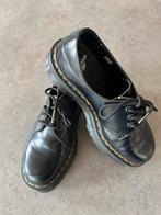 Dr. Martens maat 40. Schoenen zitten ruim., Kleding | Dames, Schoenen, Ophalen of Verzenden, Zo goed als nieuw