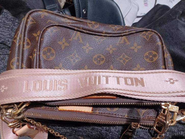Louis vuitton, Handtassen en Accessoires, Tassen | Damestassen, Zo goed als nieuw, Handtas, Ophalen of Verzenden