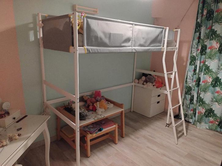 Lit mezzanine vitval ikea, Kinderen en Baby's, Kinderkamer | Stapelbedden en Hoogslapers, Gebruikt, Hoogslaper, Ophalen
