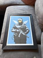 Banksy “smiling copper” officiële druk, Antiek en Kunst, Kunst | Litho's en Zeefdrukken, Ophalen of Verzenden