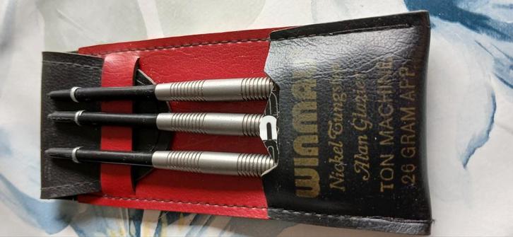 Dartpijlen ( Zeldzame setjes), Sport en Fitness, Darts, Zo goed als nieuw, Ophalen of Verzenden
