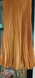 Te koop lange plooi rok alle kleren aan 5 euro, Kleding | Dames, Rokken, Ophalen