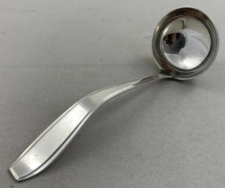 Sola 90 Pleet 1640 Verzilverde Sauslepel Juslepel Bestek, Huis en Inrichting, Keuken | Bestek, Zo goed als nieuw, Verzenden