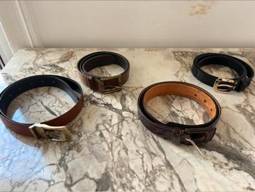 Drie echt leren riemen 75/30 en een synthetische riem 85 beschikbaar voor biedingen