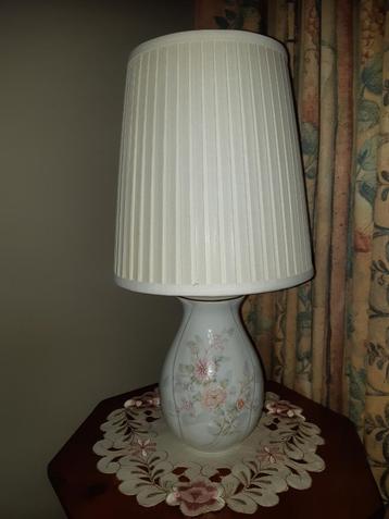 Limoges  lamp 46 cm hoog beschikbaar voor biedingen