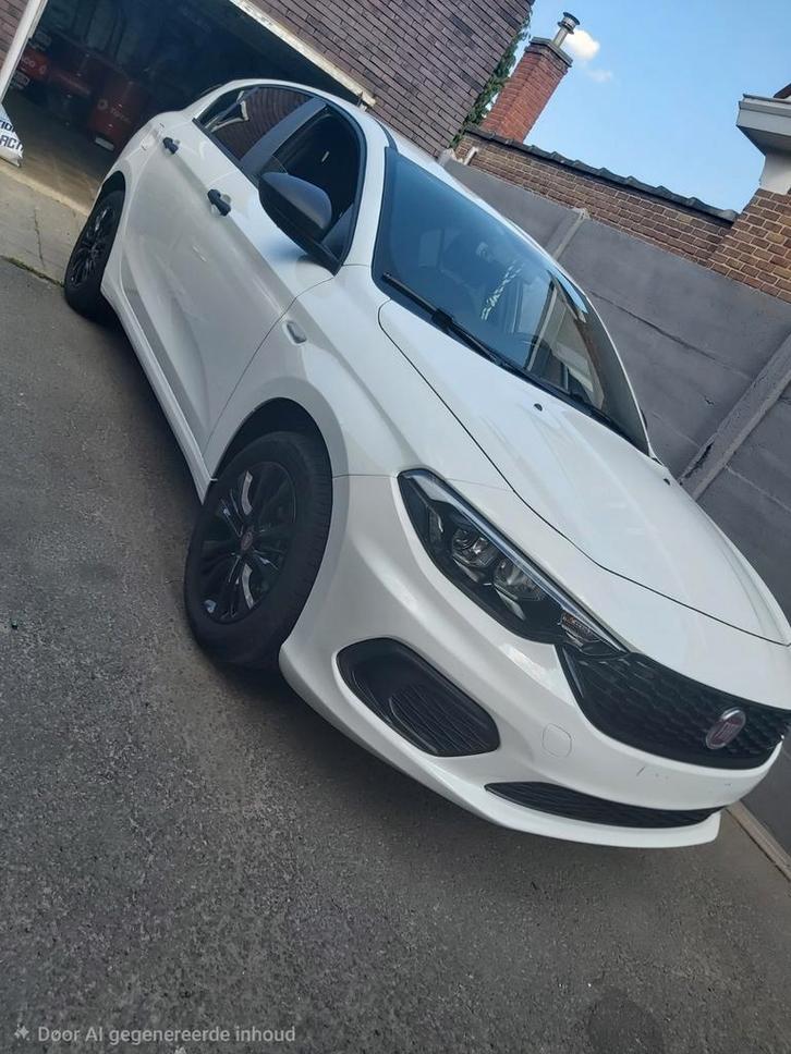 Fiat Tipo Street 1.4 essence, Autos, Fiat, Particulier, Tipo, ABS, Airbags, Air conditionné, Bluetooth, Ordinateur de bord, Verrouillage central
