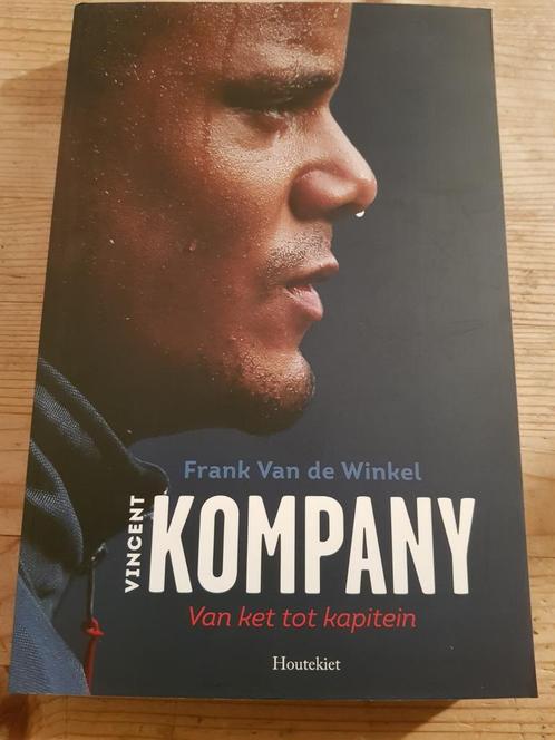 Frank Van de Winkel - Vincent Kompany, Livres, Livres de sport, Comme neuf, Enlèvement ou Envoi