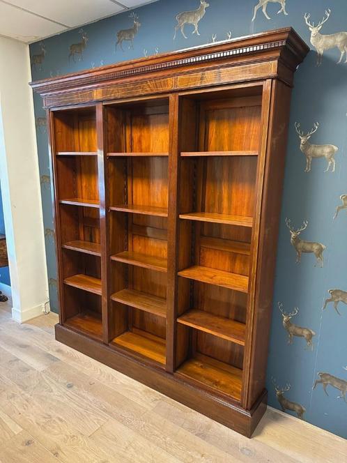 Antieke open boekenkast, Antiek en Kunst, Antiek | Kantoor en Zakelijk, Ophalen of Verzenden