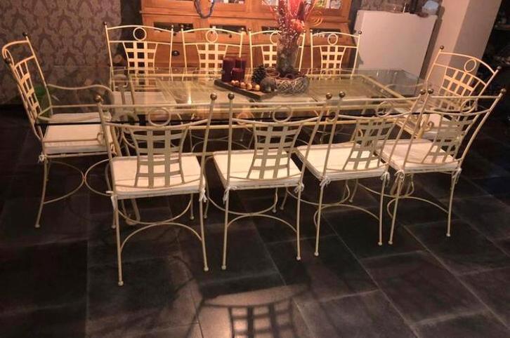 Prachtige tuintafel met glazen blad & 10 bijhorende stoelen, Tuin en Terras, Tuinsets en Loungesets, Tuinset, Ophalen