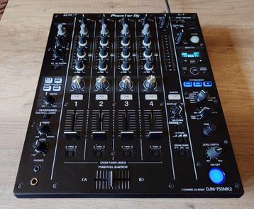 Pioneer DJM-750MK2 + DeckSaver beschikbaar voor biedingen