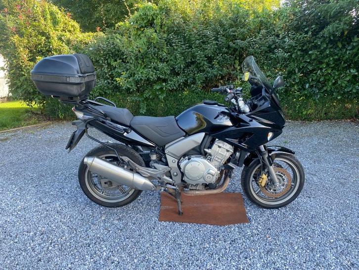 Honda CBF1000A - 2011 - 28.600 km, Motoren, Motoren | Honda, Particulier, Toermotor, meer dan 35 kW, 4 cilinders, Motorrijbewijs A
