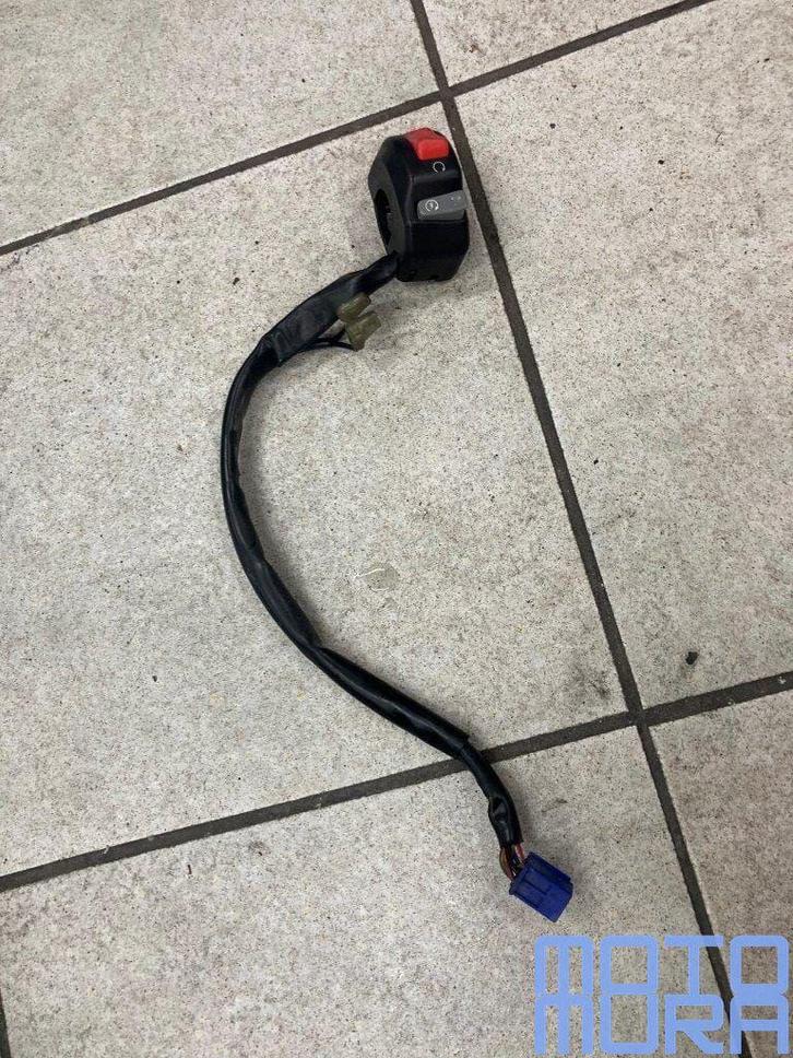 stuurschakelaar rechts voor de Yamaha R6 2006 2007 RJ11 rech, Motoren, Onderdelen | Yamaha, Gebruikt, Ophalen of Verzenden