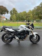 F 800 r, Motos, Motos | BMW, Poignées chauffantes, Plus de 35 kW, Particulier, Naked bike