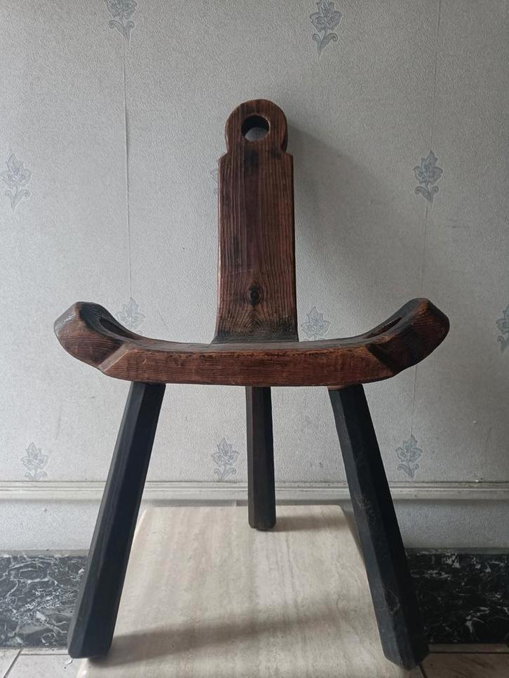 Vintage Spaanse brutalist krukje, Antiquités & Art, Antiquités | Meubles | Chaises & Canapés, Enlèvement ou Envoi