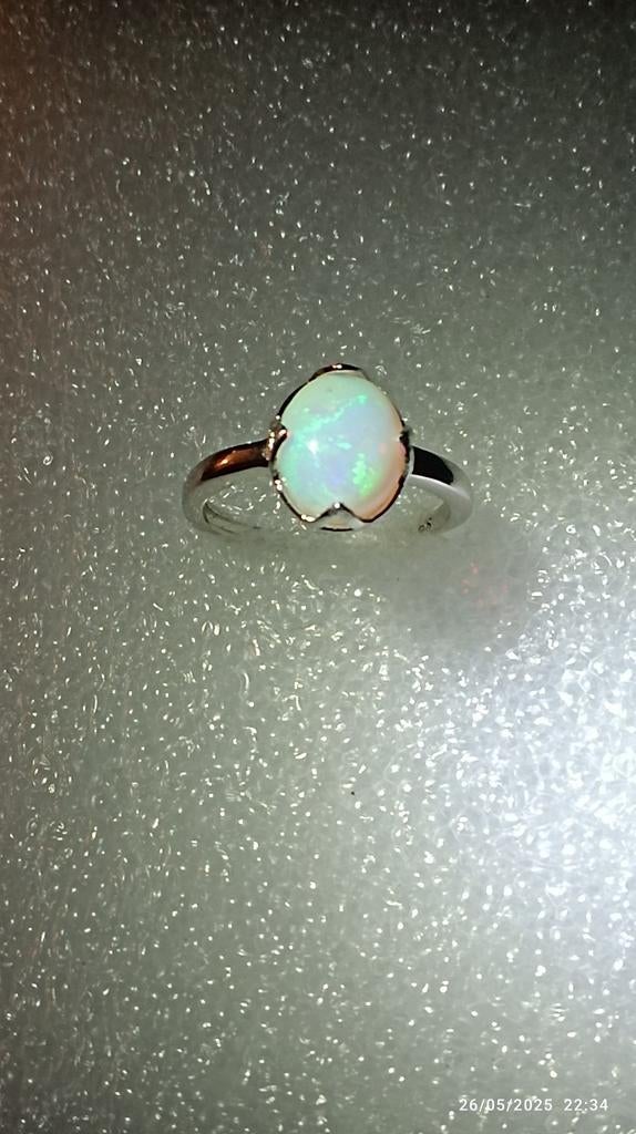 Bague an argent massif taille réglable avec opale d'Éthiopie, Neuf, Enlèvement ou Envoi, Argent, Argent