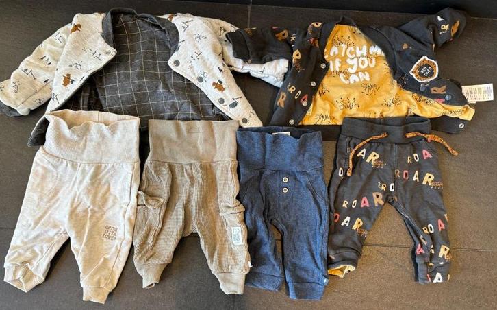 broekjes en vesten feetje, Kinderen en Baby's, Babykleding | Maat 56, Zo goed als nieuw, Jongetje, Setje, Ophalen