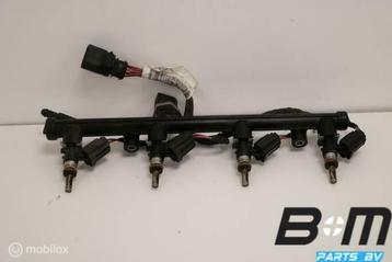 Brandstofrail + verstuivers VW Tiguan 5NA 06K133681C beschikbaar voor biedingen
