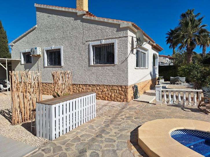 Villa te huur in Calpe, Vakantie, Vakantiehuizen | Spanje, Costa Blanca, Landhuis of Villa, Overige, Aan zee, 2 slaapkamers, Eigenaar