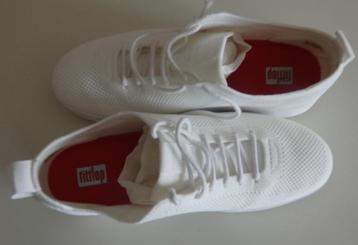 Witte sneakers van Fitflop beschikbaar voor biedingen