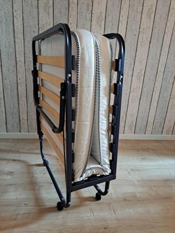 Lit d'appoint sur roulettes (lit pliant), Une personne, Utilisé, 190 cm ou moins, Enlèvement