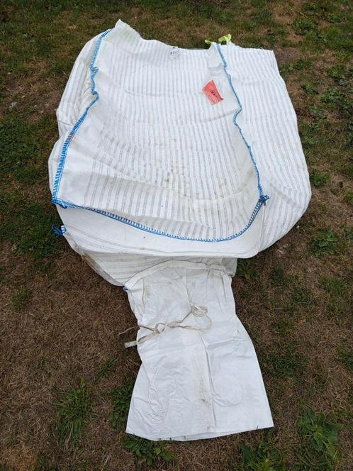 Bigbags groot model met vultrechter, Tuin en Terras, Overige Tuin en Terras, Zo goed als nieuw, Ophalen