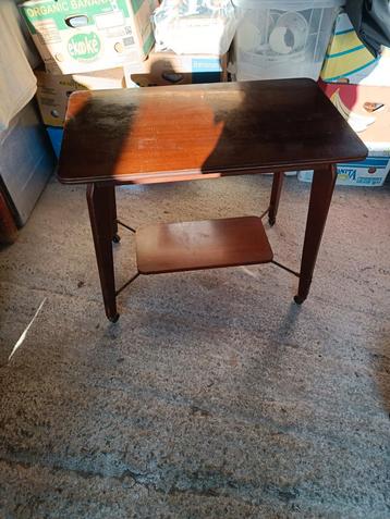 Table TV année 1960+- beschikbaar voor biedingen
