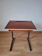 Très vieux bureau pour enfants en excellent état, Enlèvement