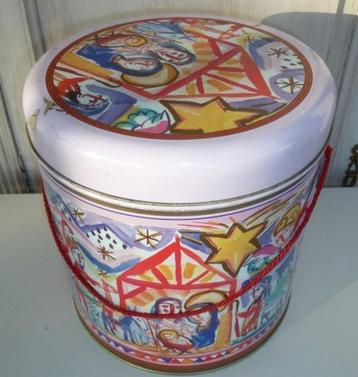 lege blikken doos Kerstmis Panettone  beschikbaar voor biedingen