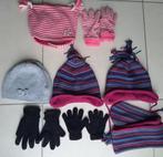 Grand ensemble de chapeaux, écharpes, gants et mitaines pour, Enfants & Bébés, Vêtements enfant | Bonnets, Écharpes & Gants, Comme neuf