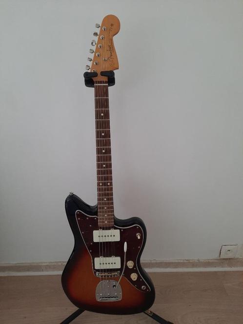 Fender Jazzmaster Sunburst Upgraded (gemaakt in Mexico), Muziek en Instrumenten, Snaarinstrumenten | Gitaren | Elektrisch, Zo goed als nieuw