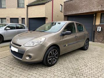 Renault Clio • 1.2 Benzine/Benzine fase 2 beschikbaar voor biedingen