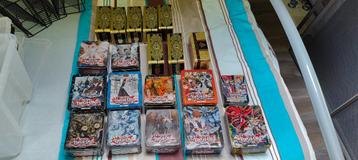 Oude YUGIOH tins