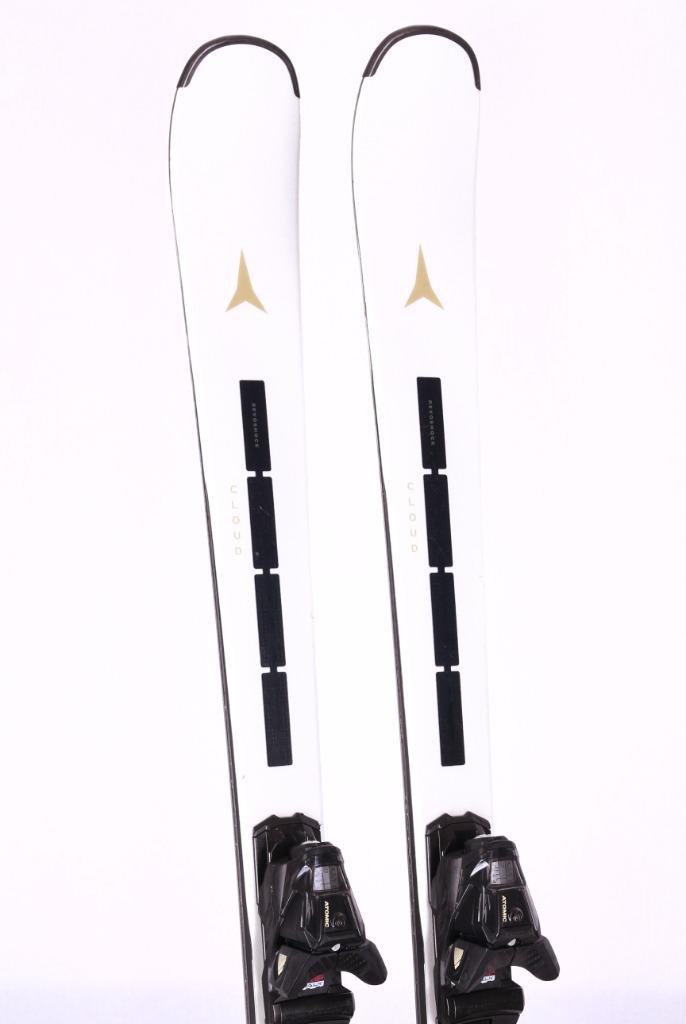 143 dames ski's ATOMIC CLOUD C11 2026, Sport en Fitness, Skiën en Langlaufen, Gebruikt, Ski's, Ski, Atomic, Carve, 140 tot 160 cm