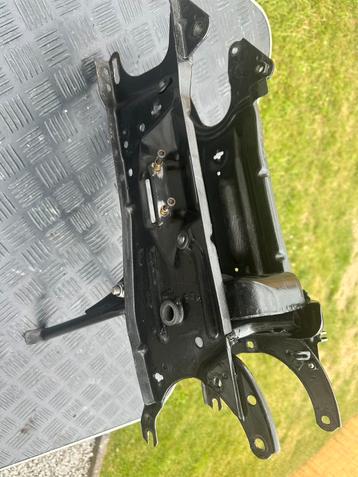 Honda camino rechte achterbrug met poot !   beschikbaar voor biedingen