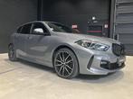 BMW 1-serie 118i A M-SPORT - PANO - HEAD UP - LEDER - SCHADO, Gebruikt, Lichtsensor, 136 pk, Bedrijf