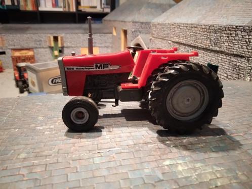 Massey Ferguson 595 jumelé arrière Britains sans cabine, Hobby & Loisirs créatifs, Voitures miniatures | 1:32, Utilisé, Tracteur et Agriculture