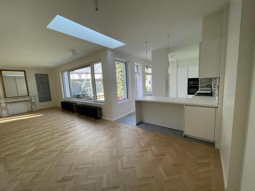 Monumentaal gerenoveerd herenhuis met tuin aan het Patershol, Immo, Huizen te huur, Gent, Benedenwoning, Direct bij eigenaar, C
